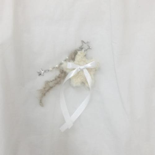 Star wool keyring.