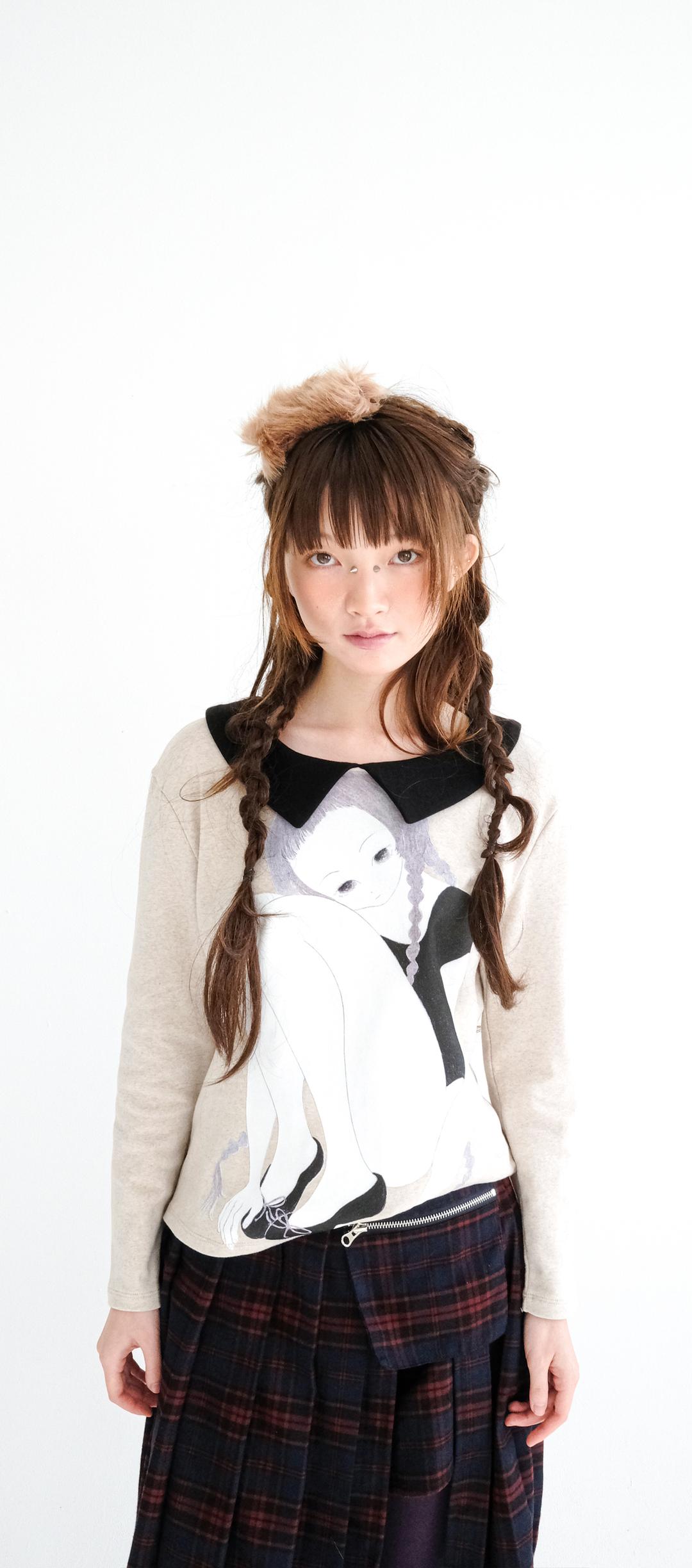 [fa.er.ie] girl painting collar shirt (B/W)