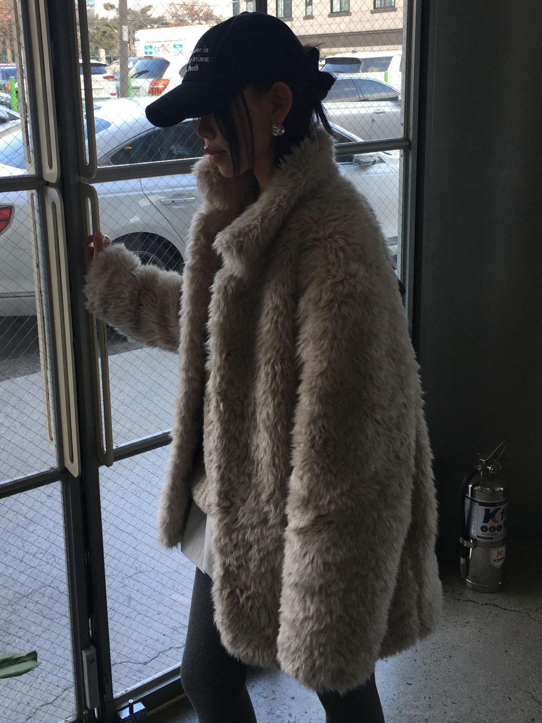 로우머 SALE 하이넥 퍼코트 2color