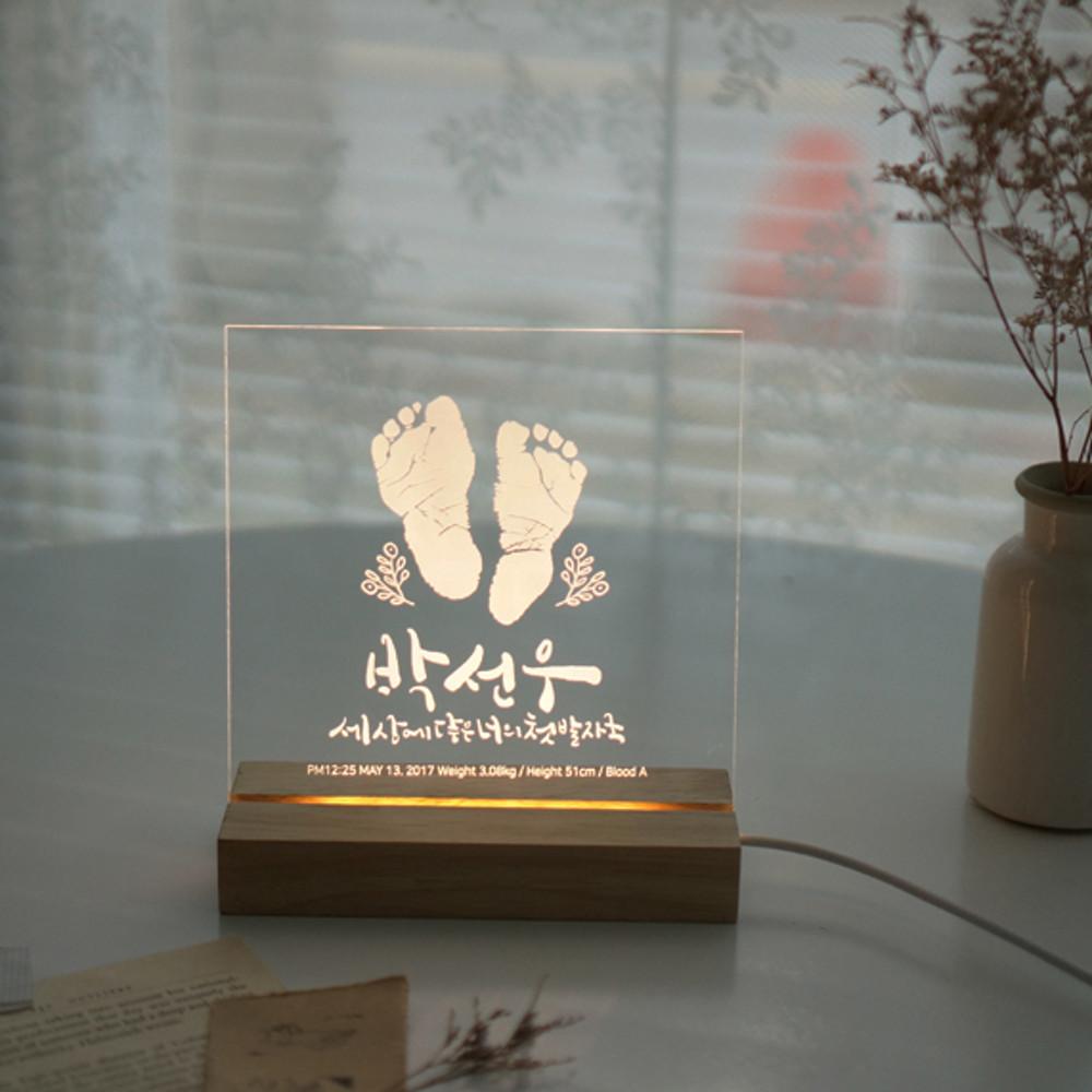 아기발도장 출산기념선물 주문제작 캘리그라피 아크릴무드조명 탄생액자