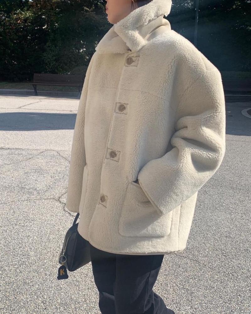 [블랙당일] BR브런치 리버시블 무스탕 당일 양털 무스탕 하프 코트 아이보리 겨울