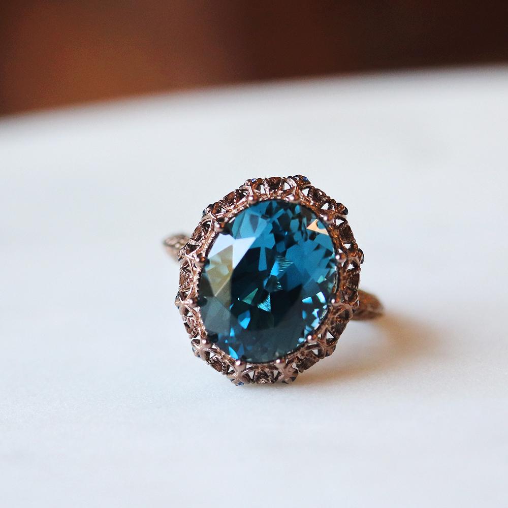 lining cadre london blue topaz ring
