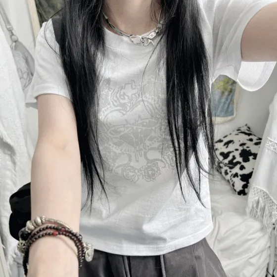 love perfume T