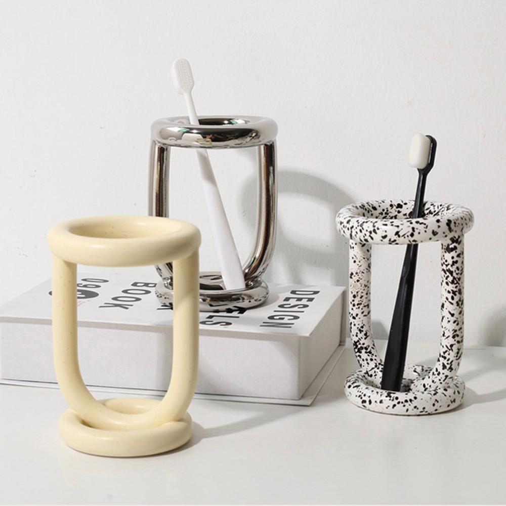 Toothbrush Holder 치약 칫솔 홀더 욕실 오브제 수납함