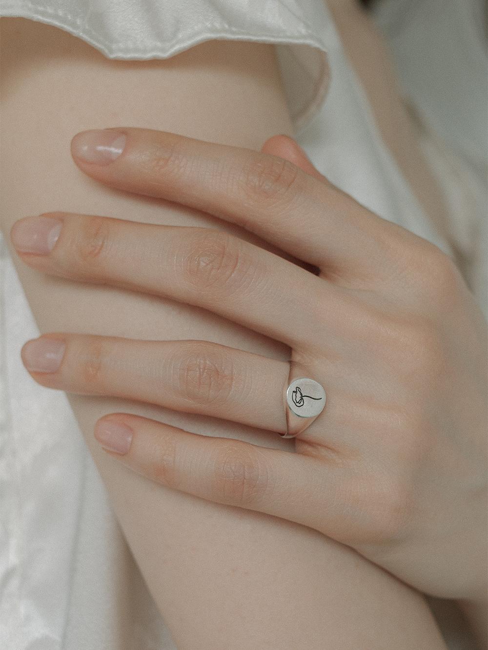 Poppy seal ring