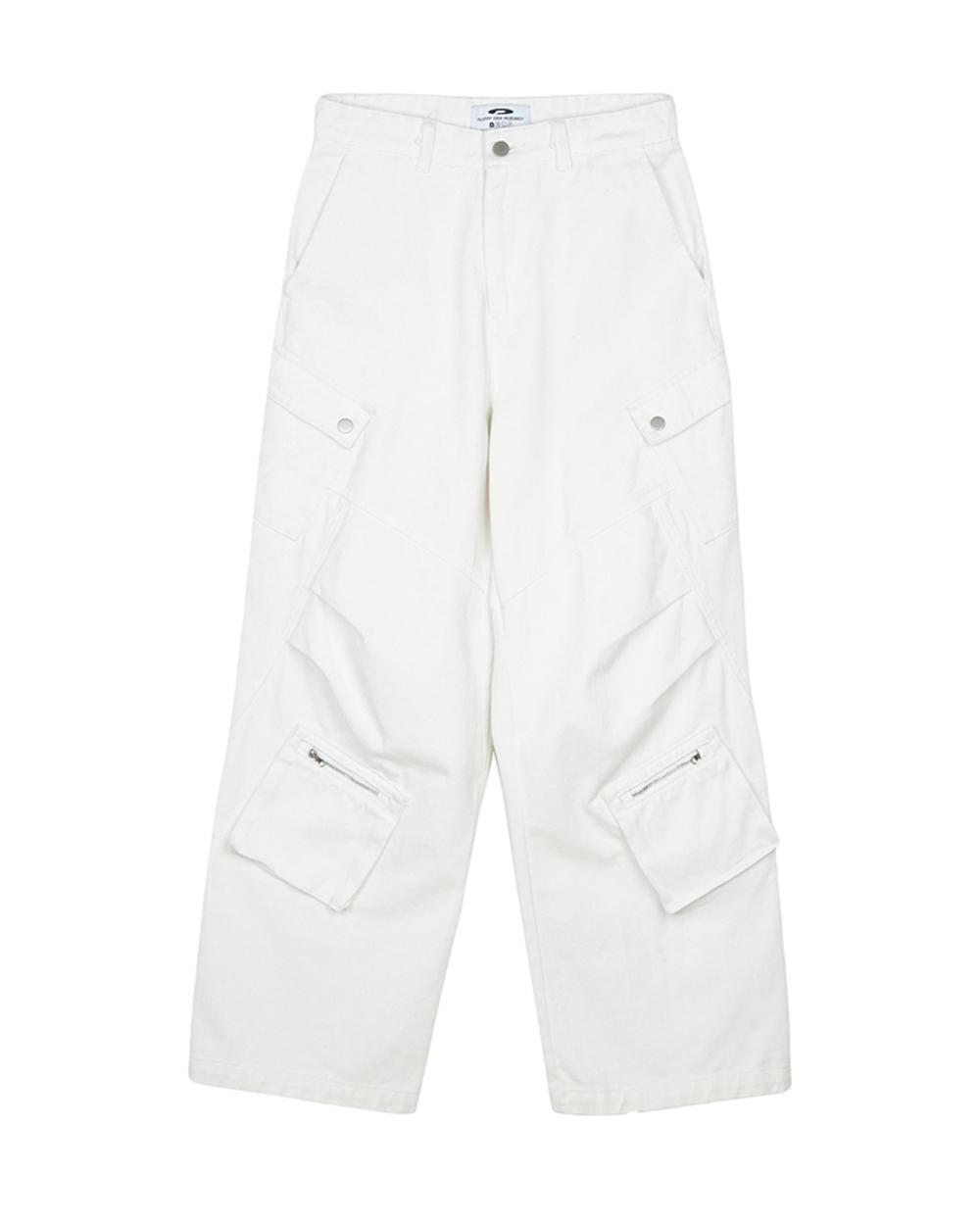 Slant Pleats Multi Cargo Pants Cream