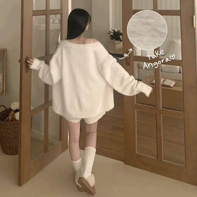 [포슬포슬🤍부드러워요] 청순 페이크 앙고라 브이넥 모헤어 니트 여리여리 퍼가디건