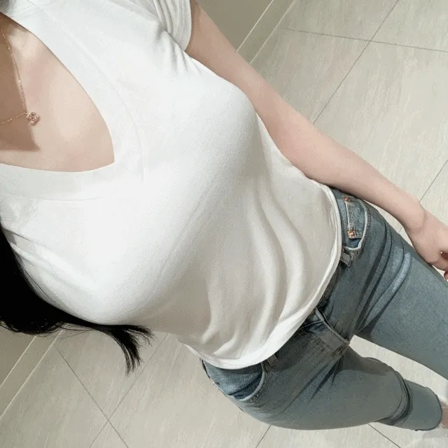 <단독진행>당일발송*초기획가!/1+1할인[최저가/국내생산] 3color 고퀄 스판 쫀쫀 슬림핏 브이넥 반팔티 기본 이너 티셔츠