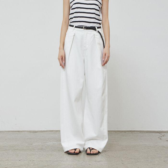 PIN TUCK WIDE FIT DENIM PANTS - WHITE