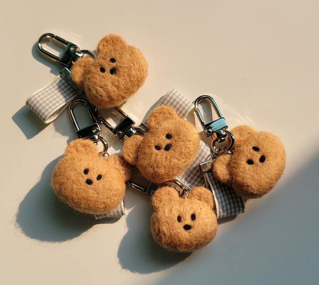 [열넷칼로스] 핸드메이드 양모 키링(베이지곰도리)