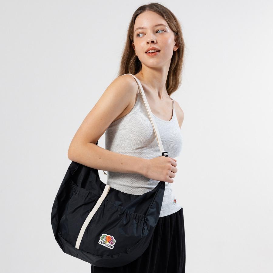 프루티 나일론 크로스백 M (블랙)