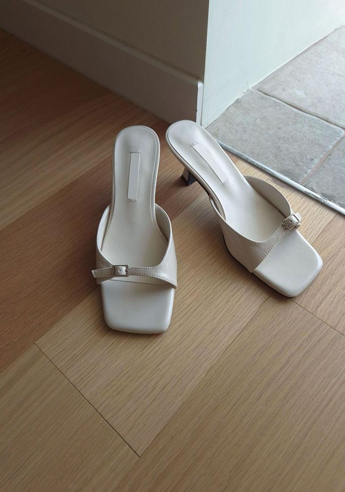 스퀘어 토오픈 슬림 벨티드 뮬 힐 6cm 3컬러