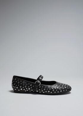 스터드 레더 발레 플랫