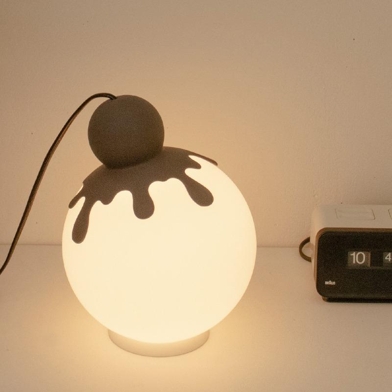 보나키아 퐁드르[Fondre] 테이블 스탠드