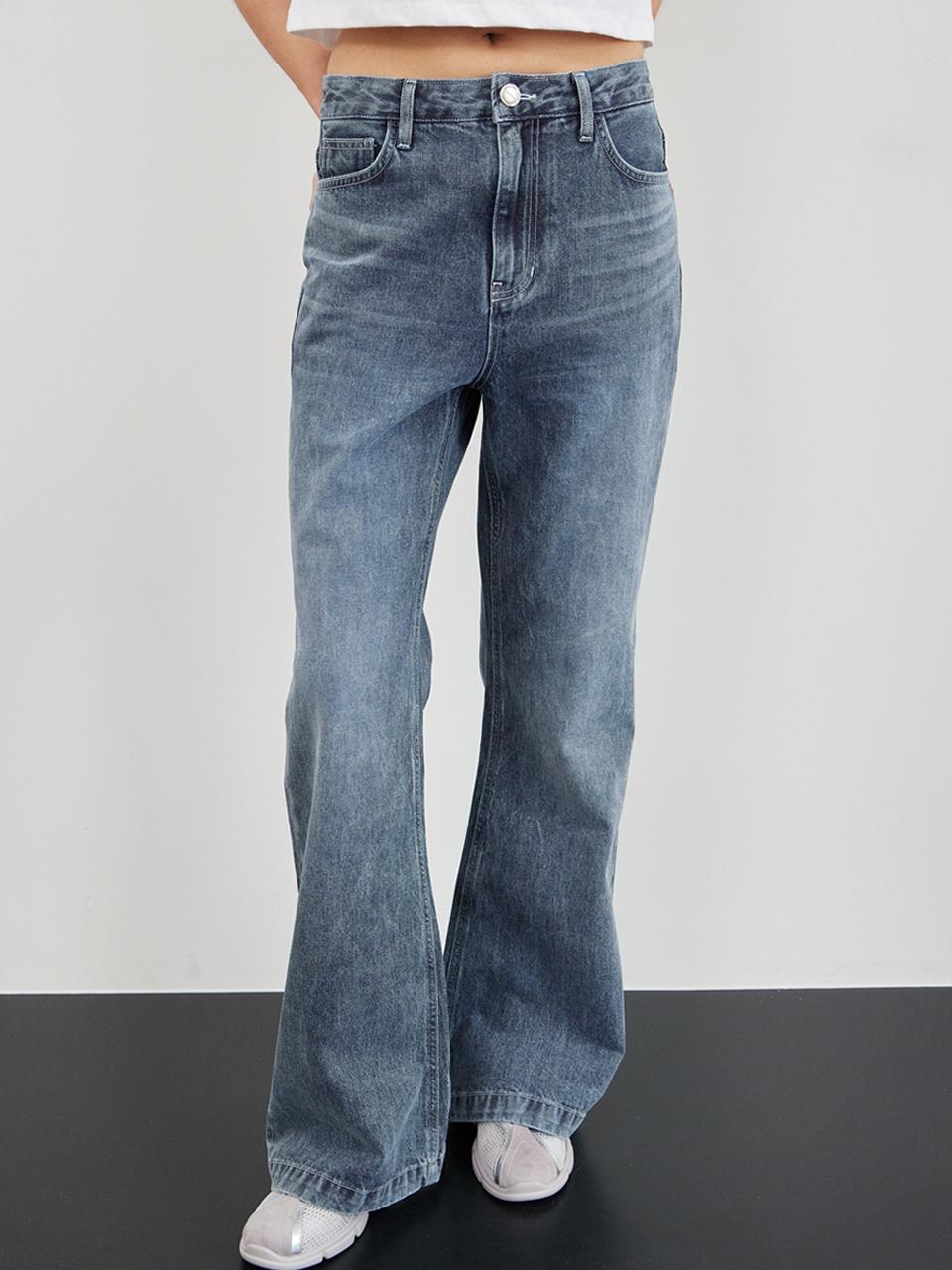 [5/25 RESERVED DELIVERY]SALT WASHED FLARED DENIM PANTS(VINTAGE BLUE)