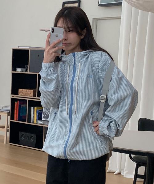 체크 후드 점퍼-스카이 블루