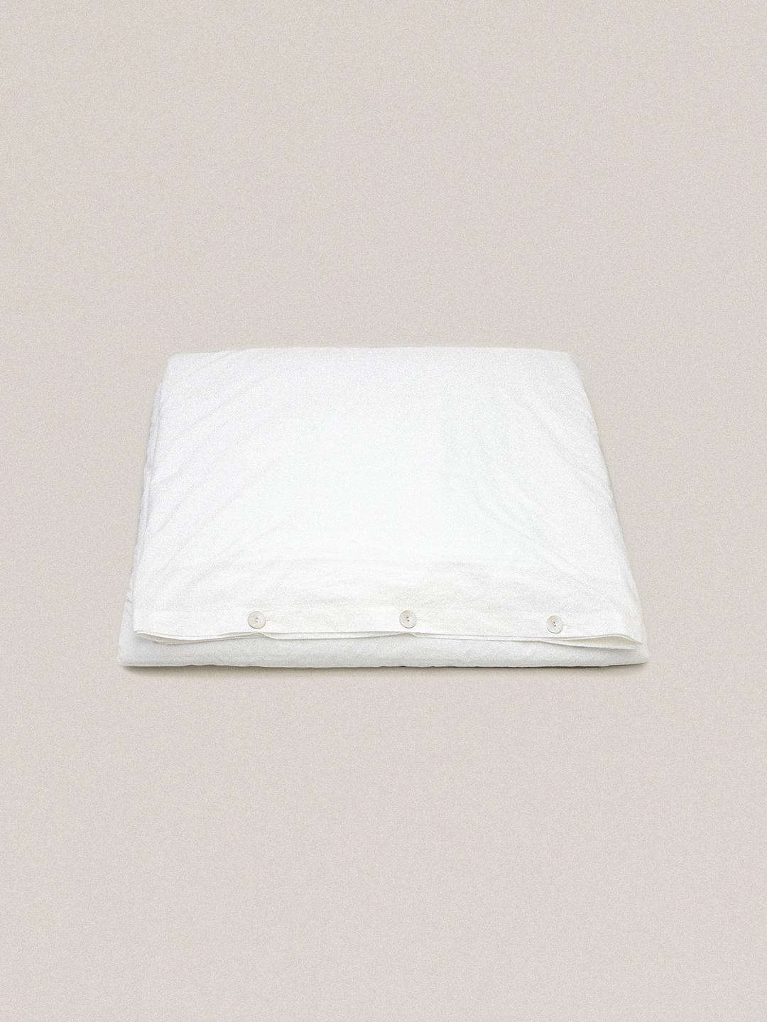 White nut cotton bedding