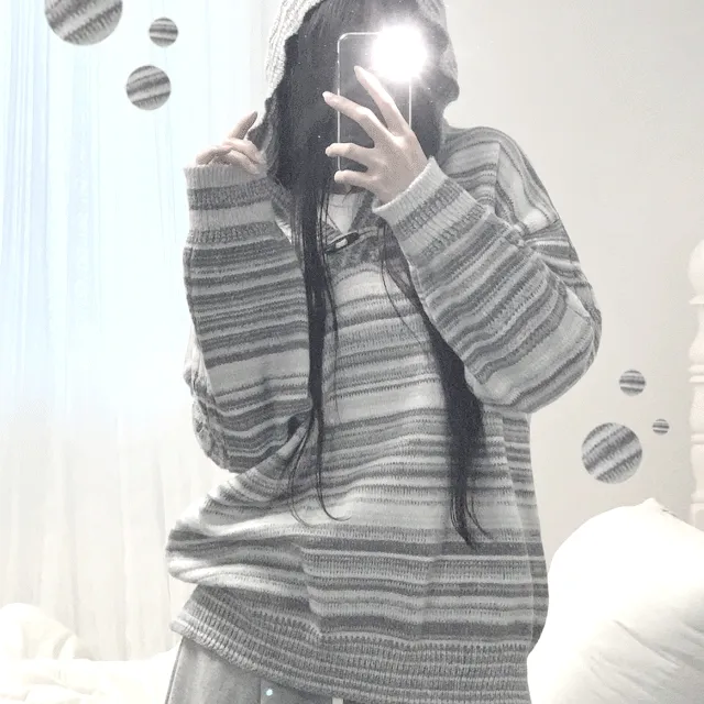 루즈핏 토글 떡볶이 단추 그레이 스트라이프 브이넥 맨투맨 긴팔 니트 후드티