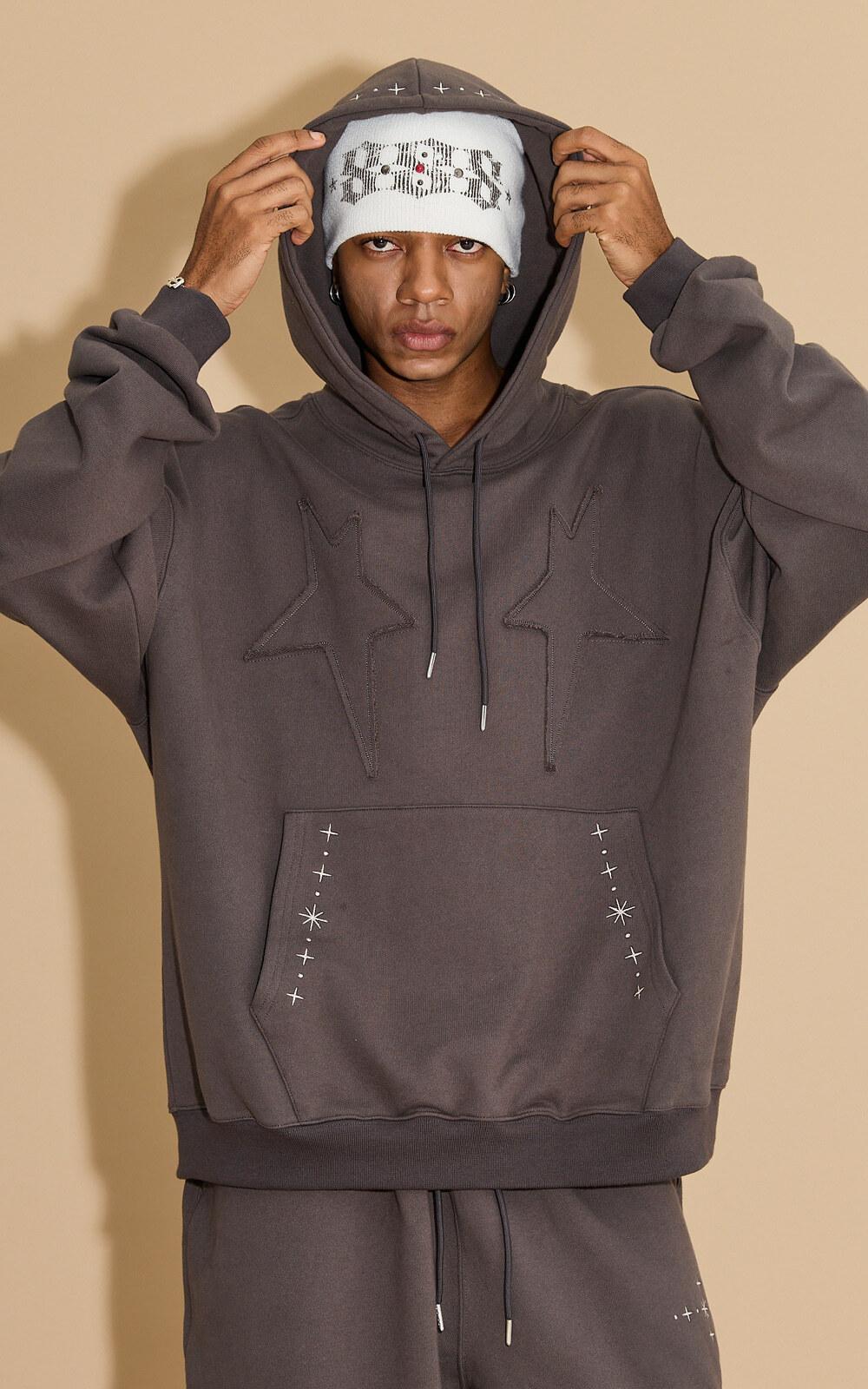 [09/26예약배송]스타 아플리케 자수 후드 차콜