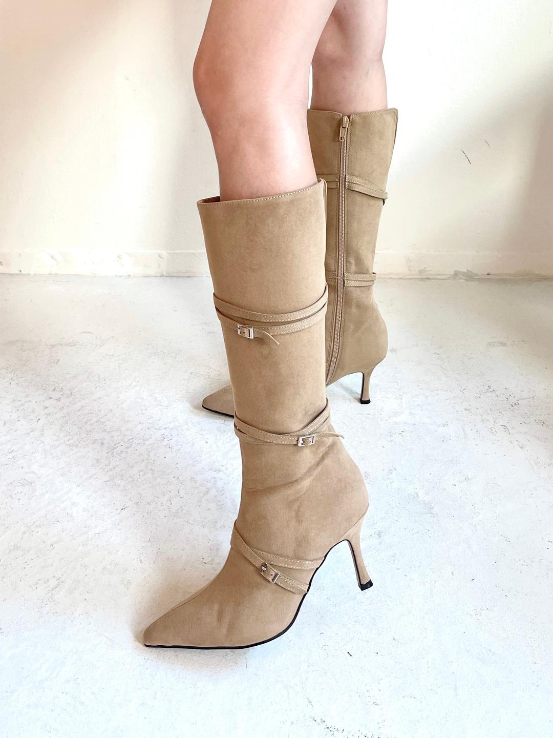 1068. Strap buckle stiletoe long boots heel (2color)