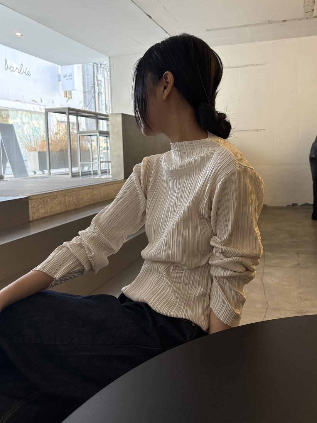 yuel pleats tee (2color)