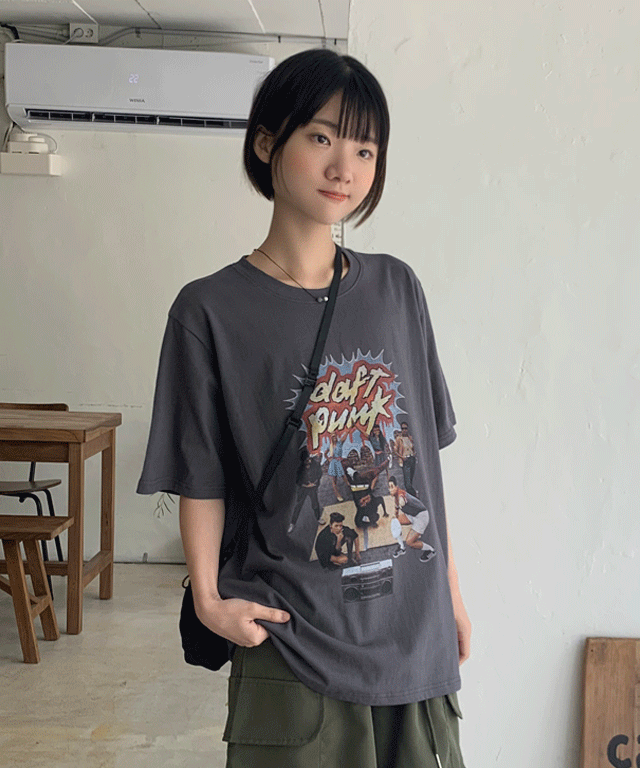 펑크 반팔 티셔츠