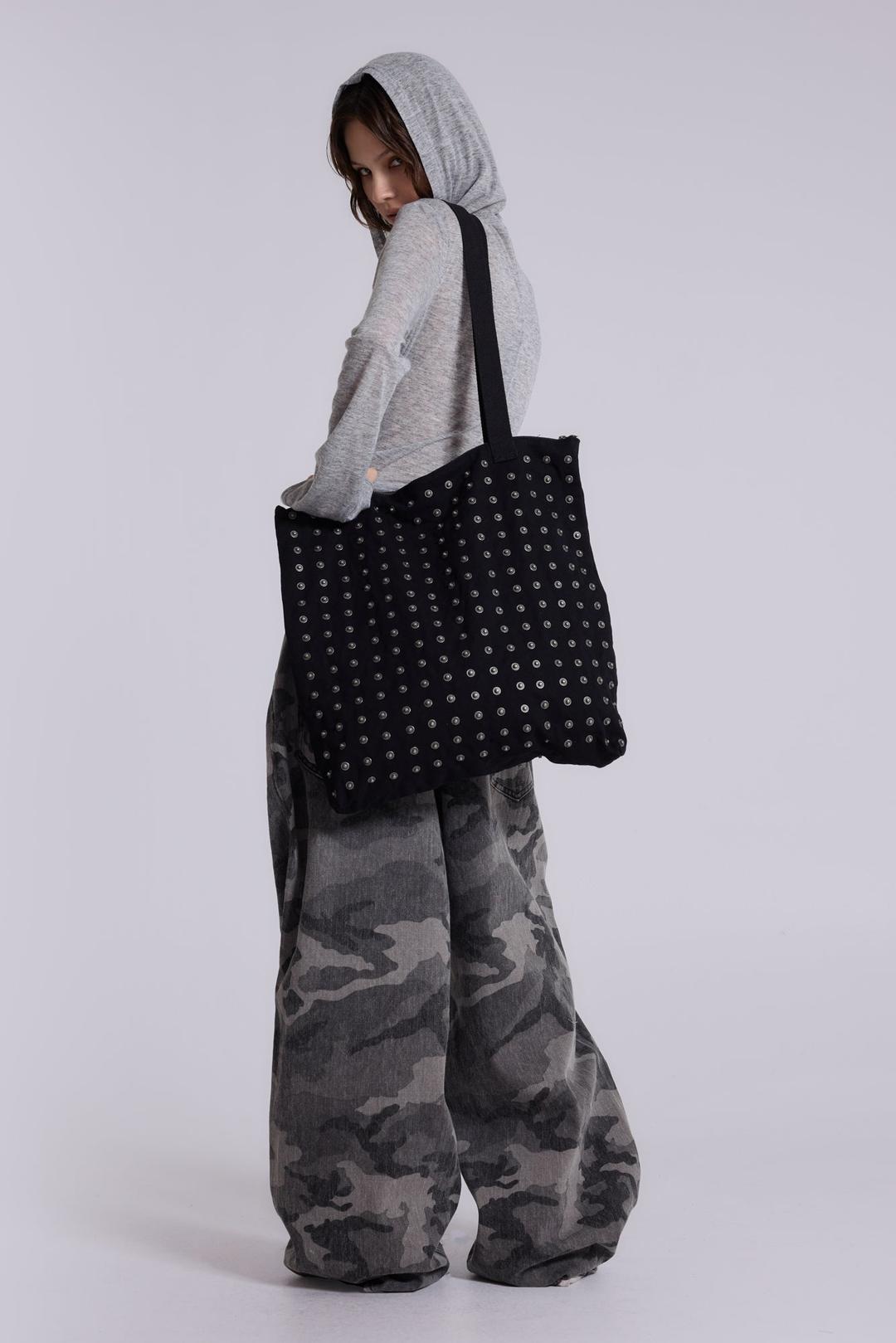 Press Stud Tote Bag - ONE SIZE / Black