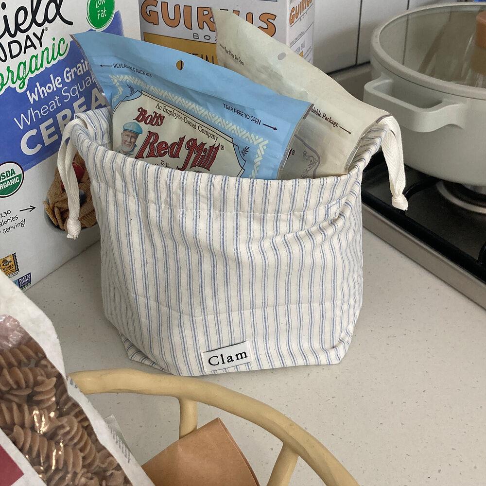 Clam string pouch _ Blue stripe