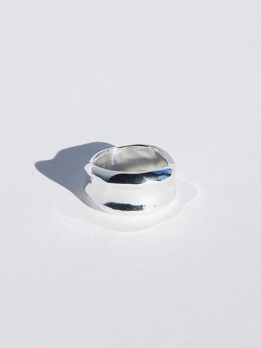 Melted bold ring