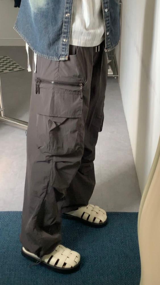 글로시 포켓 스트링 지퍼 와이드 카고 팬츠 [2col]
