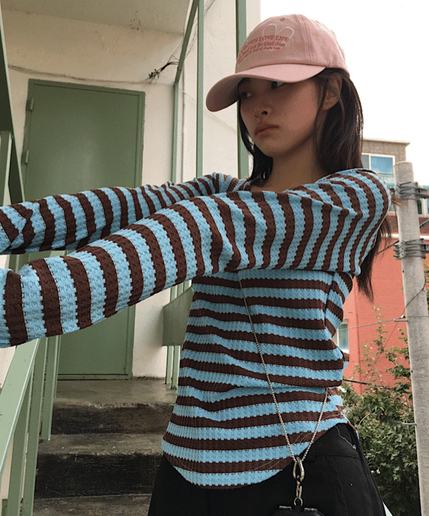 [빠른출발]보트넥 와플 스트라이프 티