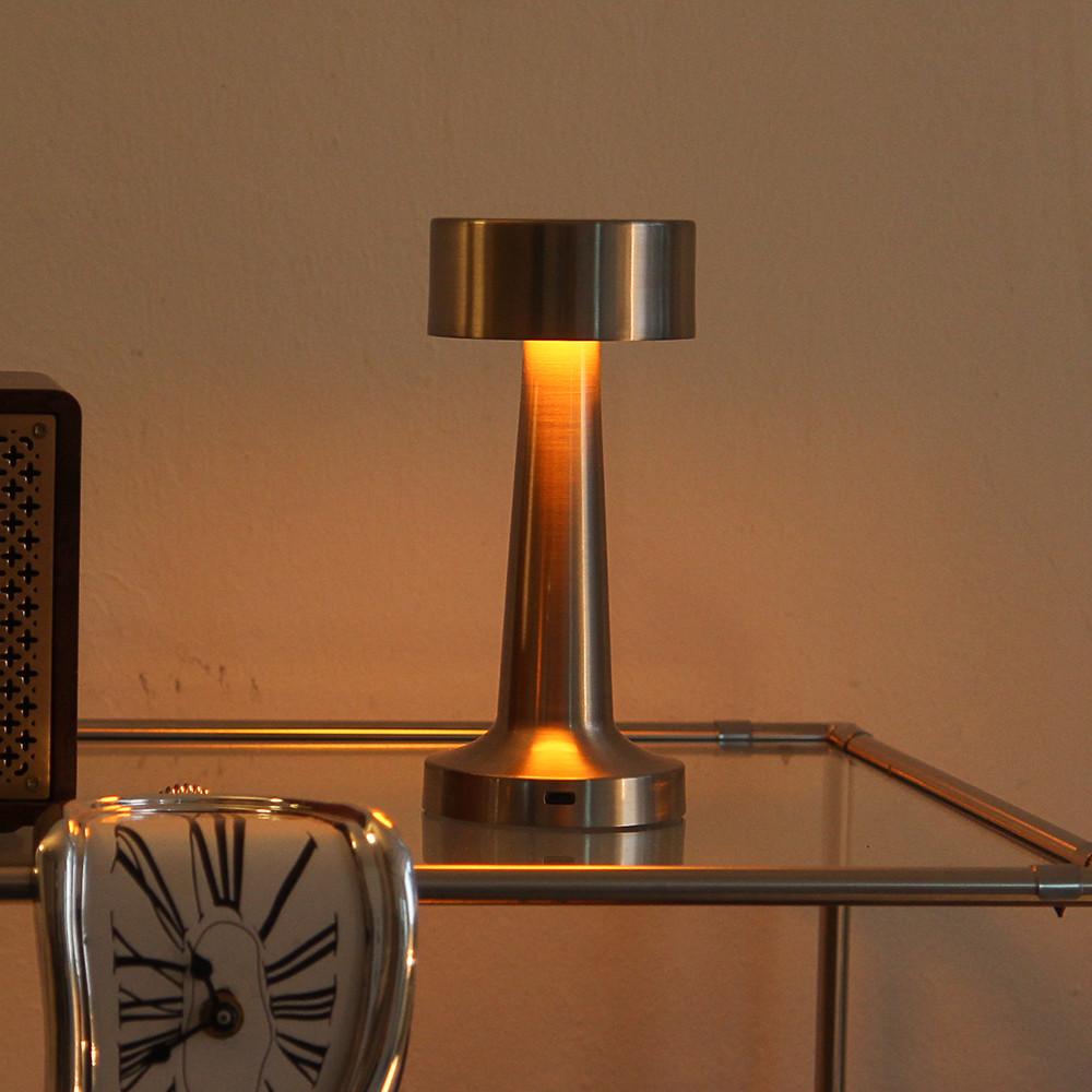 소소양품 무선 테이블 책상 침실 미니 단스탠드 아령 조명