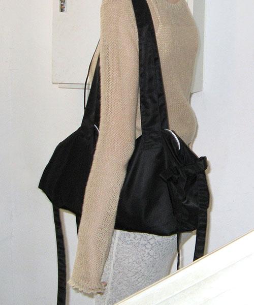Pigtails ribbon bag Black