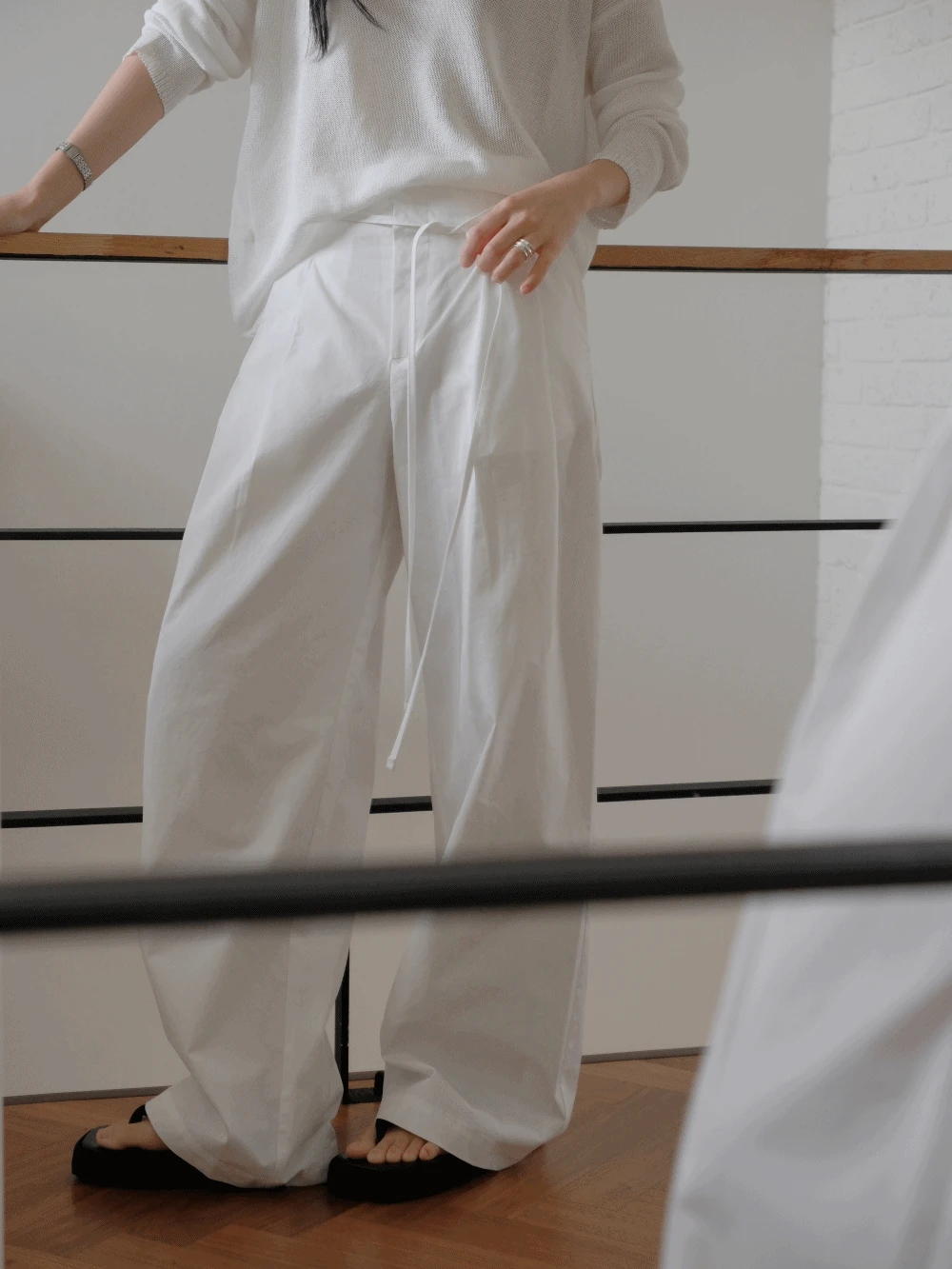 아르덴 핀턱 스트링 와이드 팬츠_Ardene pants