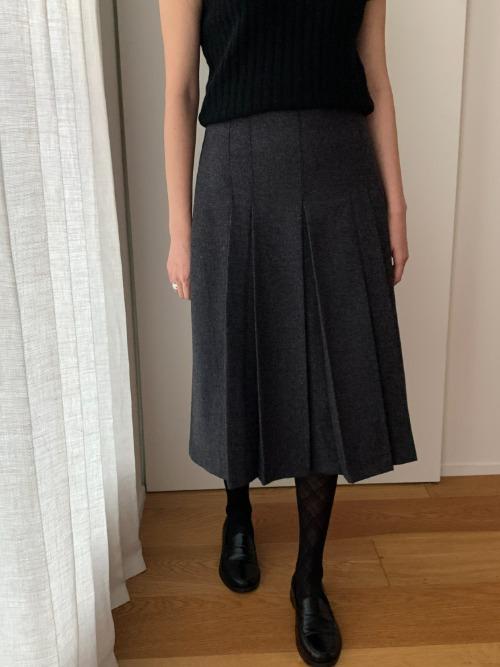 Classic herringbone skirt