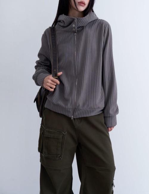 mild high neck golgi zip up