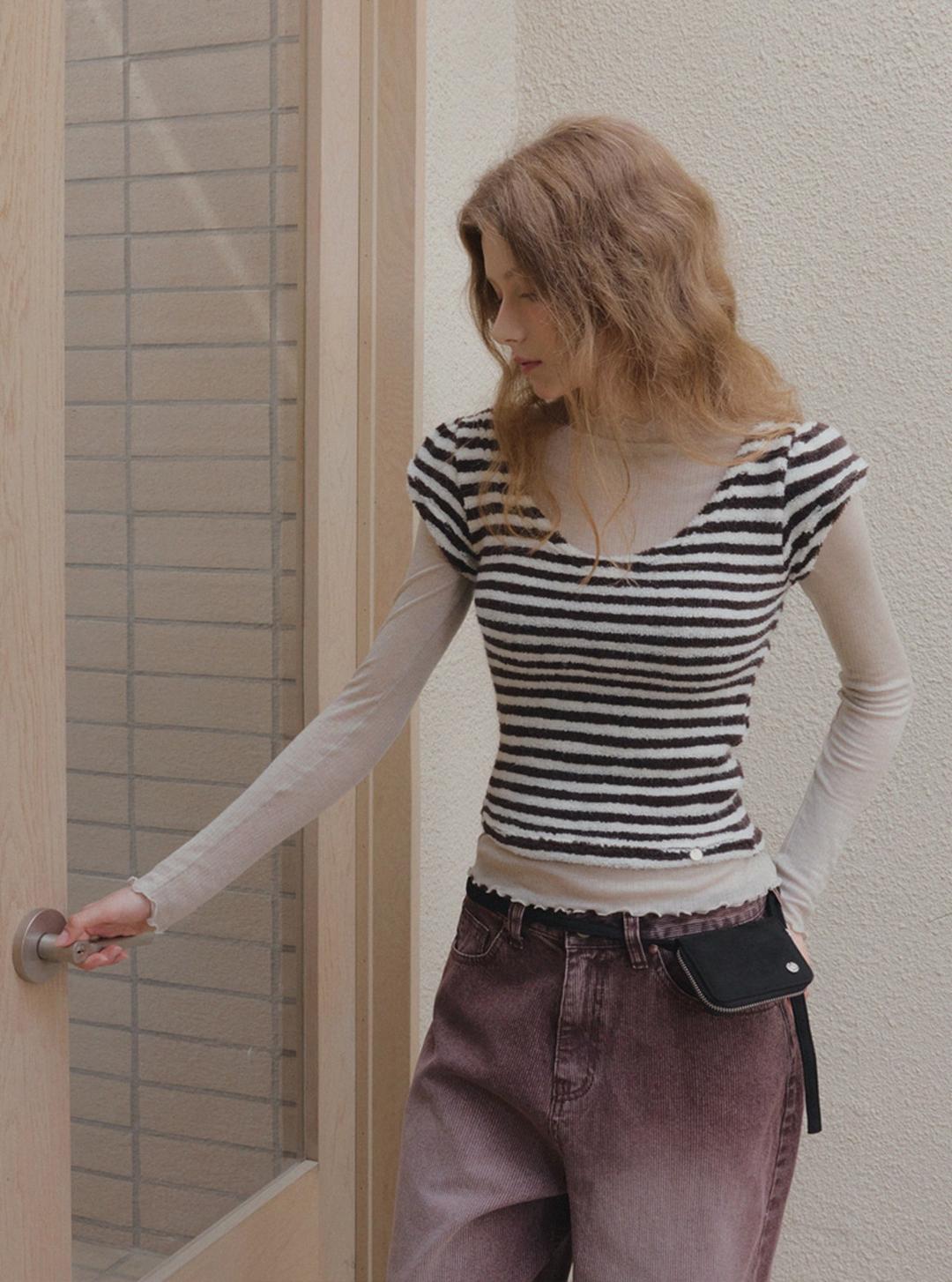 트위 [온라인단독] 모븐 테리 스트라이프 유넥 반팔 티셔츠