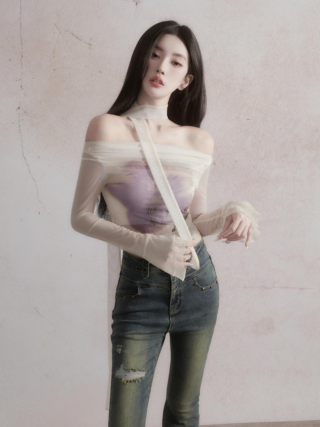 [FRAGILE HEART] Broken Rose One-shoulder Top