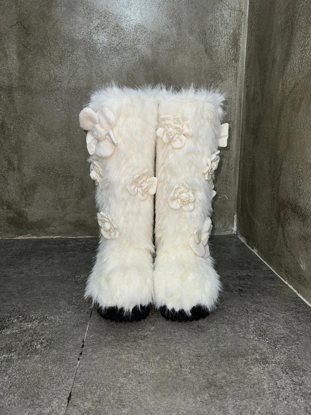 Polar boots (knee high) — GYOUREE KIM