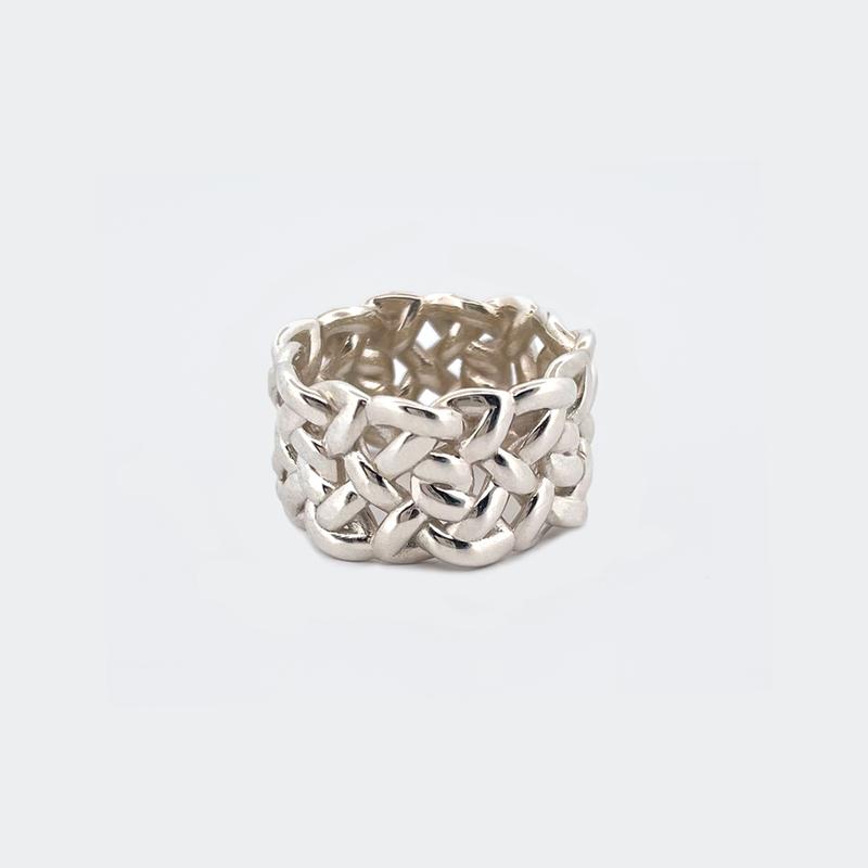 twist square tube ring