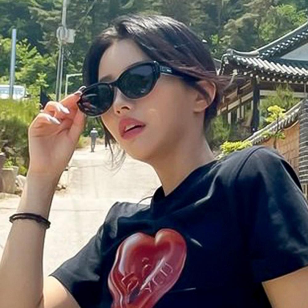 페이크미 레드존 제이홉 전소연 박소라 예리 캣아이 오벌 뿔테 여자선글라스