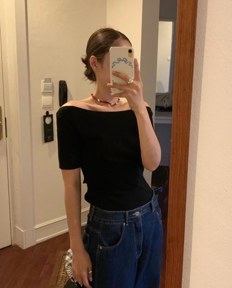 아이,블랙당일 / Liberty 리버티 입술넥 티 오프숄더 골지 스판 3colors