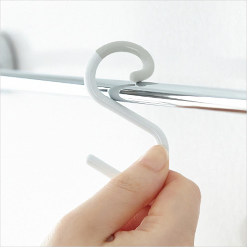 떨어지지않는 S고리 소형 무타공 욕실 청소 도구 걸이 주방 용품 집게 후크 가방 옷 정리
