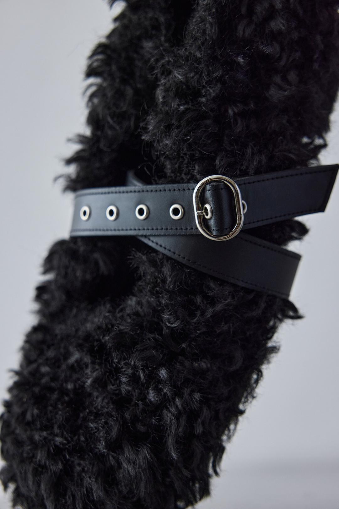 [EXCLUSIVE] STRAP TOE FLAT - BLACK