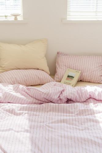 candy stripe bedding pink