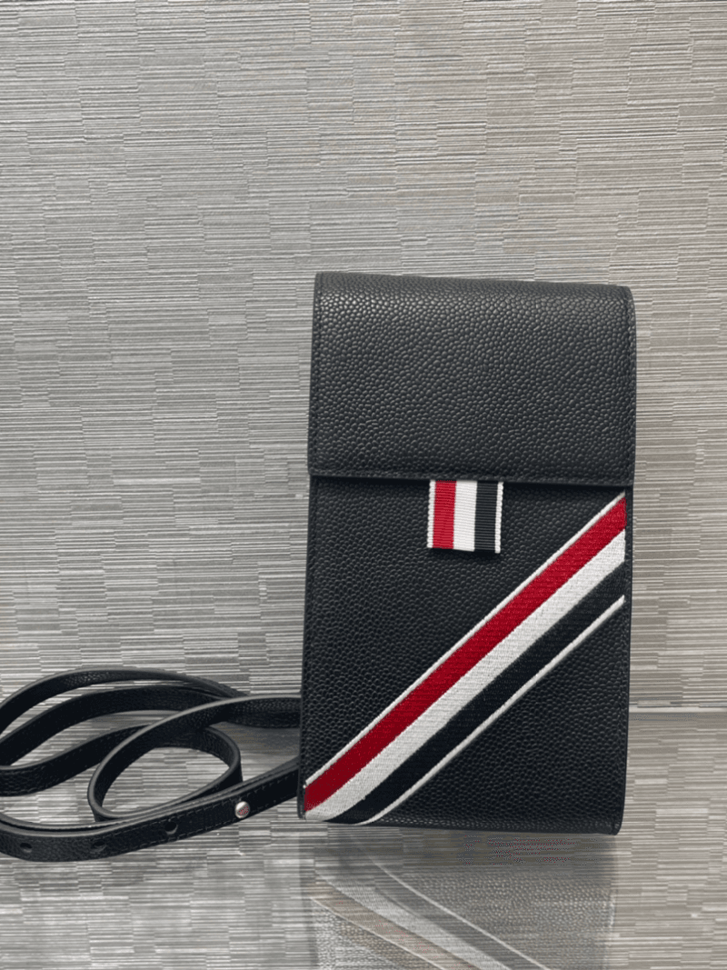 Thom 브라운 다크 그레이 스트라이프 폰 케이스