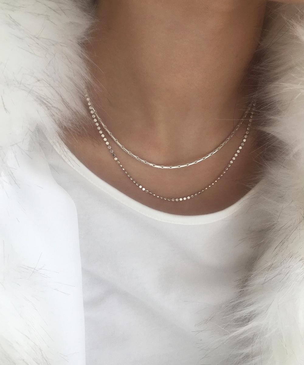 layered dot necklace