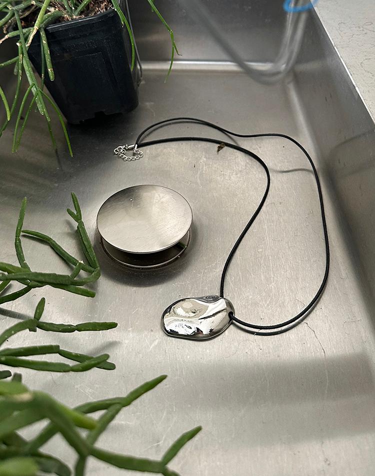 팬던트 롱 네크리스