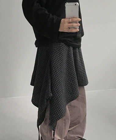 던드 빈티지 체크 홀 플레어 언발 스트랩 미디 스커트 (밑단 조절 가능)