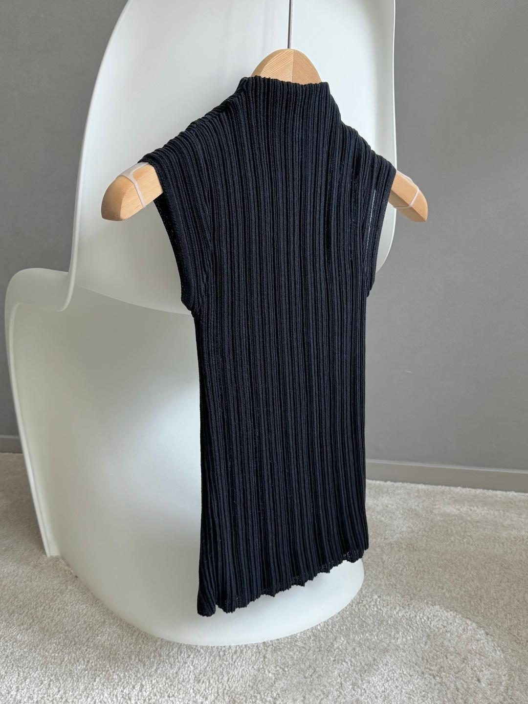 cool weather knit-navy